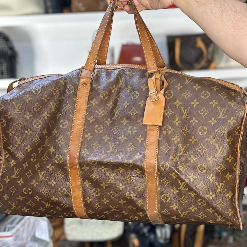 LV MONOGRAM TARVEL BAG